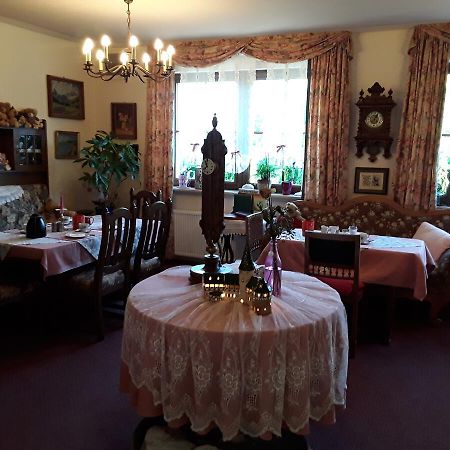 Gaestehaus "Gisela" Im Fuerstlichen Fischhaus Schillingsfürst Eksteriør billede