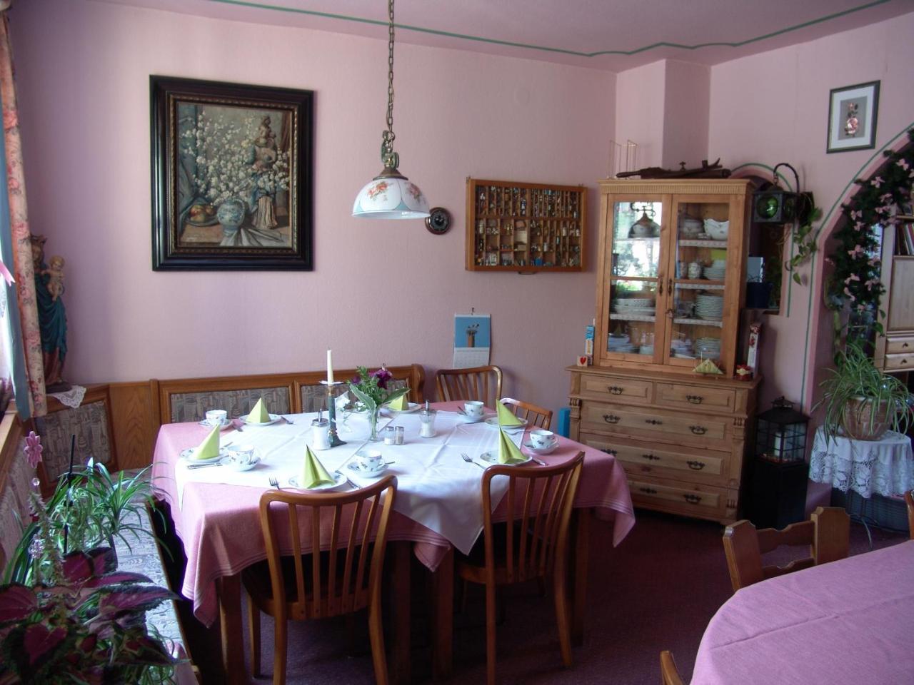 Gaestehaus "Gisela" Im Fuerstlichen Fischhaus Schillingsfürst Eksteriør billede