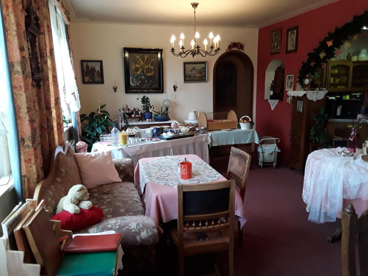 Gaestehaus "Gisela" Im Fuerstlichen Fischhaus Schillingsfürst Eksteriør billede