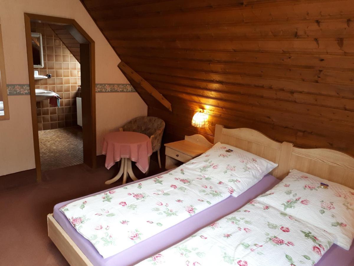 Gaestehaus "Gisela" Im Fuerstlichen Fischhaus Schillingsfürst Eksteriør billede